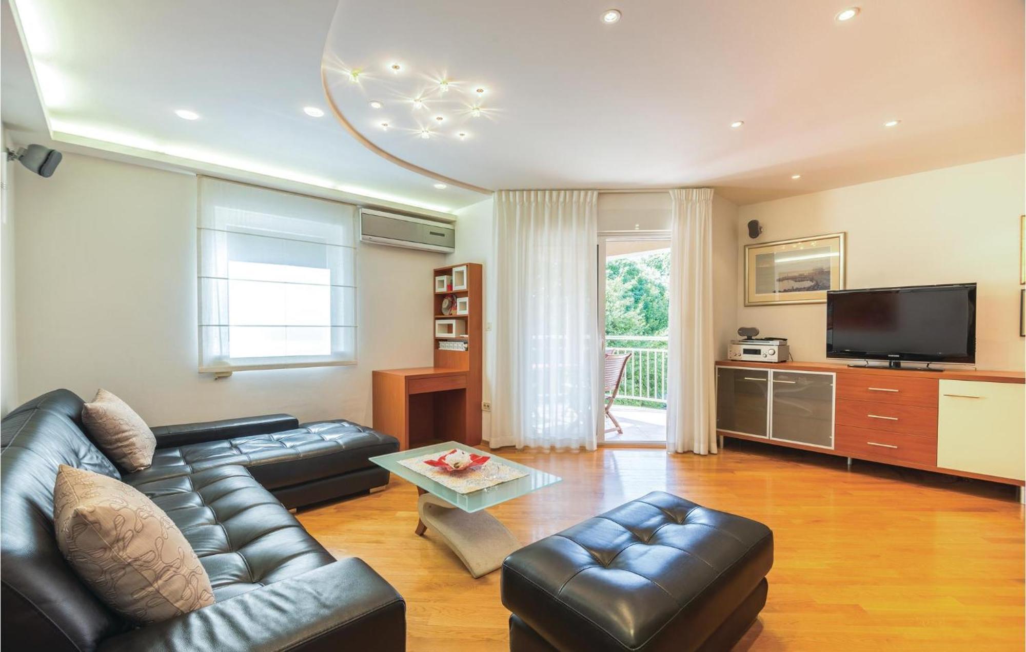 Cozy Apartment In Rijeka With Kitchen מראה חיצוני תמונה